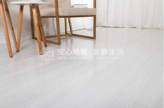 image.png
                        <div   id=